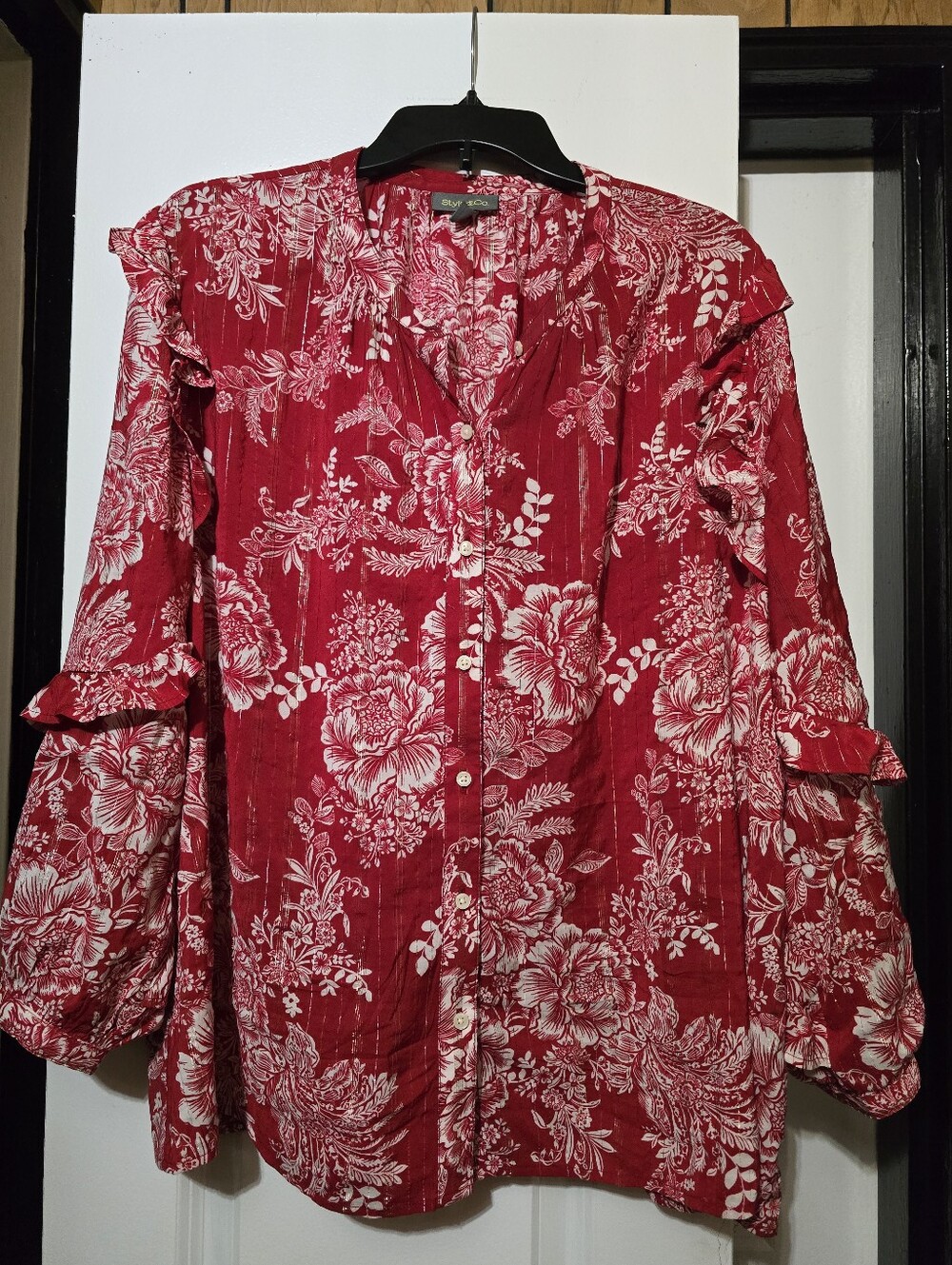 Style & Co. Women's Red Button-Front Blouse W White Floral Prints - Size XL